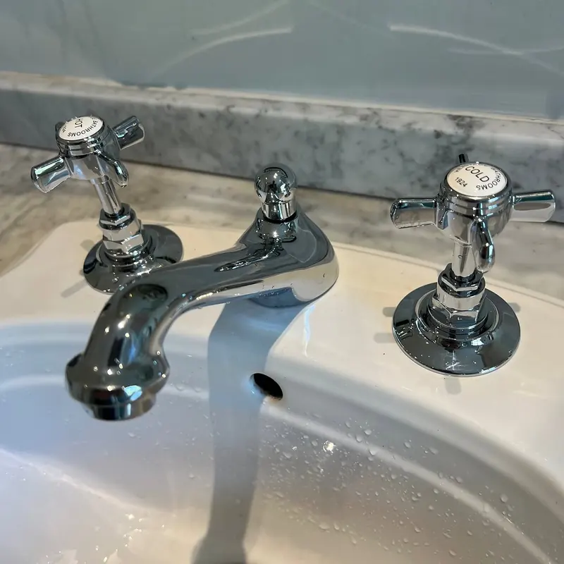 Basin tap installation in Glasgow